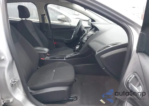 2018 Ford Focus Se z USA, uszkodzony, nr VIN 1FADP3K2XJL301135